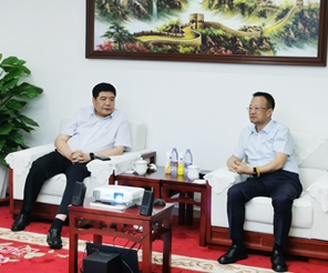 內(nèi)蒙古銀行呼和浩特分行黨委書記、行長牛利民一行領(lǐng)導(dǎo)調(diào)研田牧集團(tuán)